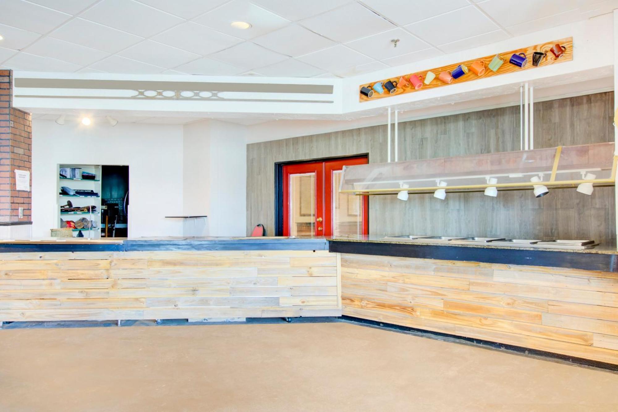 Oyo Hotel Dundee By Crystal Lake Bagian luar foto
